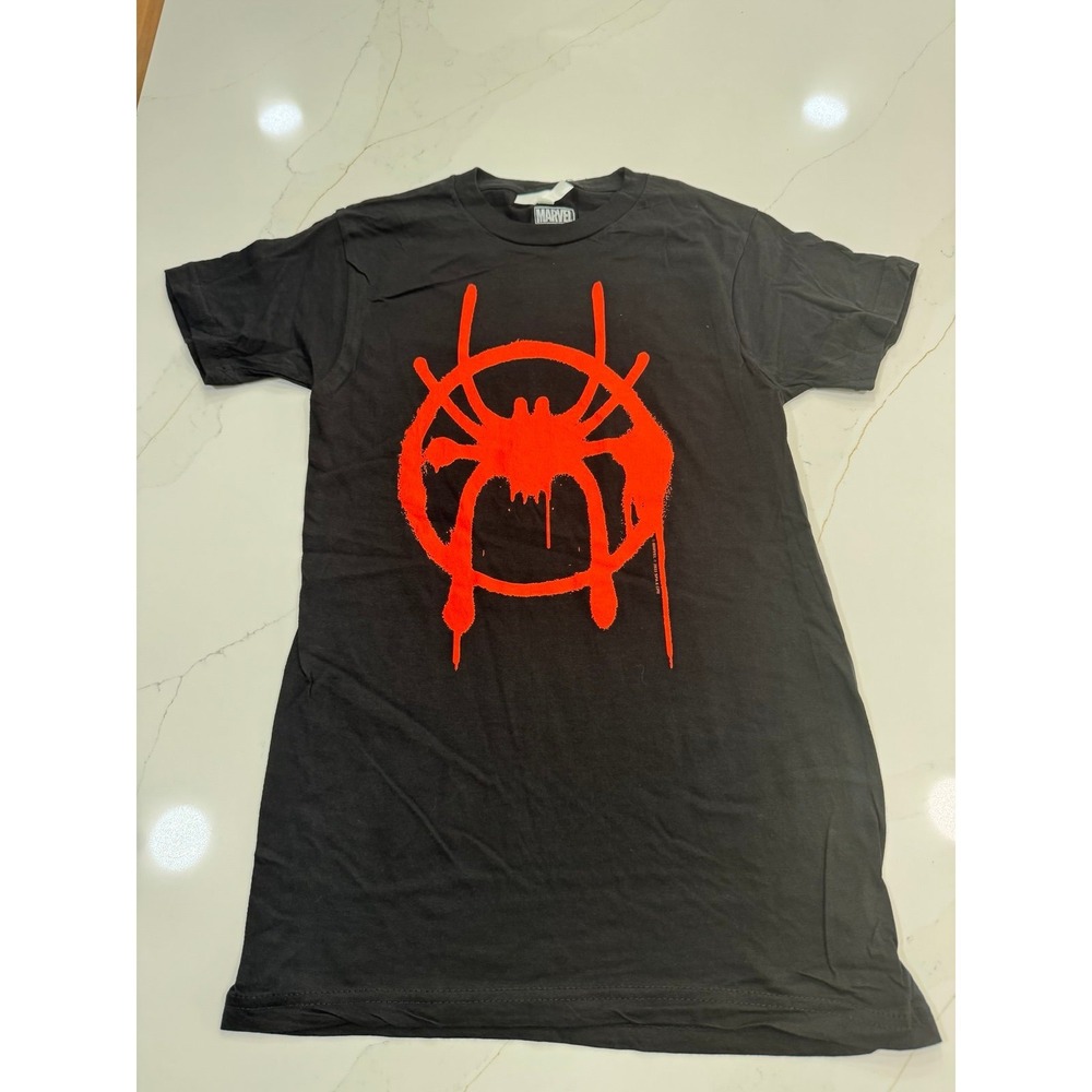 Spider-Man into the spider verse live T-shirt small
